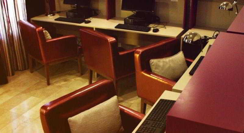 One To One Hotel & Resort Ain Al Faida Al Ain Ngoại thất bức ảnh