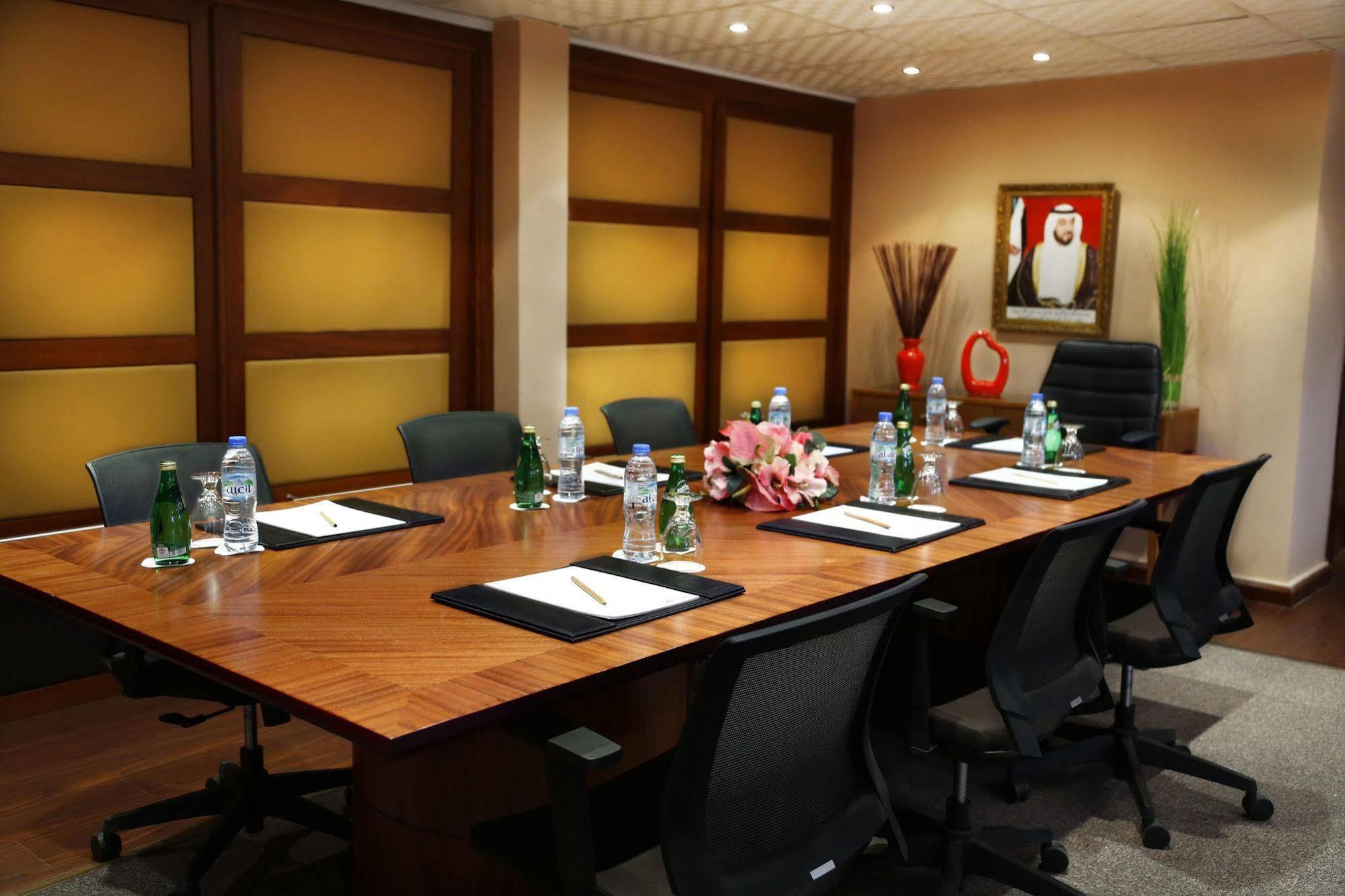 One To One Hotel & Resort Ain Al Faida Al Ain Ngoại thất bức ảnh